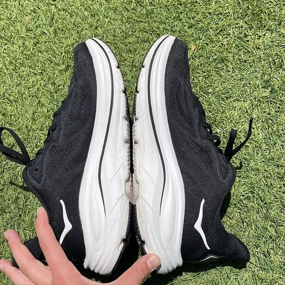 LIKE NEW HOKA Clifton 10 Sneakers! - Picture 9 of 12